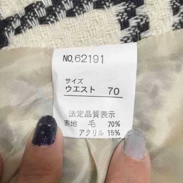 美品 チェック柄 膝丈ウールスカート ウエスト70cm 白 黒 女性ファッション 新品 中古のオークション モバオク 美品 チェック柄 膝丈ウールスカート ウエスト70cm 白 黒 女性ファッション 新品 中古のオークション モバオク