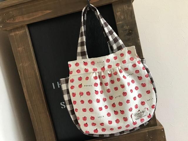 りんご ミニバッグ ハンドメイド ちょっとお出かけに 女性ファッション 新品 中古のオークション モバオク りんご ミニバッグ ハンドメイド ちょっとお出かけに 女性ファッション 新品 中古のオークション モバオク
