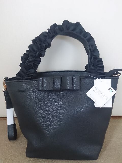 即決 インスタ大人気完売 しまむら フリルリボン 2way ショルダートートバッグ 新品 中古のオークション モバオク 即決 インスタ大人気完売 しまむら フリルリボン 2way ショルダートートバッグ 新品 中古のオークション モバオク