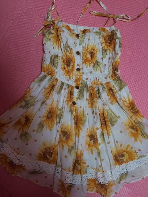Lizlisaひまわり柄キャミワンピース 新品 中古のオークション モバオク Lizlisaひまわり柄キャミワンピース 新品 中古のオークション モバオク