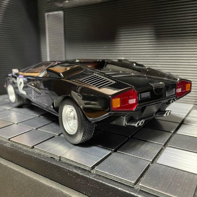 未展示品京商1/18ランボルギーニカウンタック LP400withルーフ