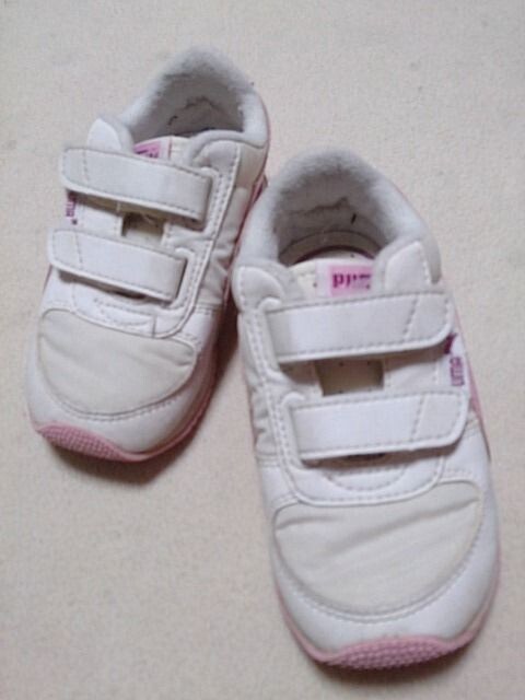プーマpuma 白 ピンク スニーカー 14cm 新品 中古のオークション モバオク