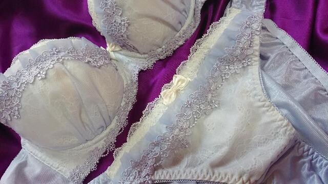 D75 M Sax系 レース透けが可愛い ブラジャーショーツセット パンティー As34 女性ファッション 新品 中古のオークション モバオク D75 M Sax系 レース透けが可愛い ブラジャーショーツセット パンティー As34 女性ファッション 新品 中古のオークション モバオク