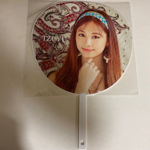 Twice うちわ ツウィ 新品 タレントグッズ 新品 中古のオークション モバオク No Twice うちわ ツウィ 新品 タレントグッズ 新品 中古のオークション モバオク No