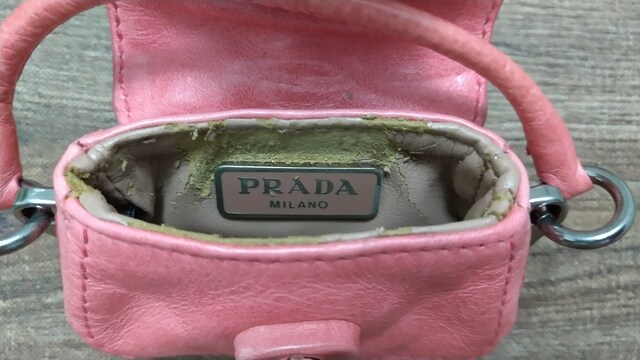 最終値下げ☆美品☆PRADAプラダ☆キーホルダー☆バッグ型