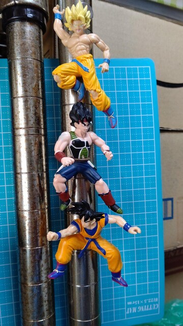 レア マグネット付き ドラゴンボールフィギュア ３種類 ２１１２１５ アニメ コミック キャラクター 新品 中古のオークション モバオク