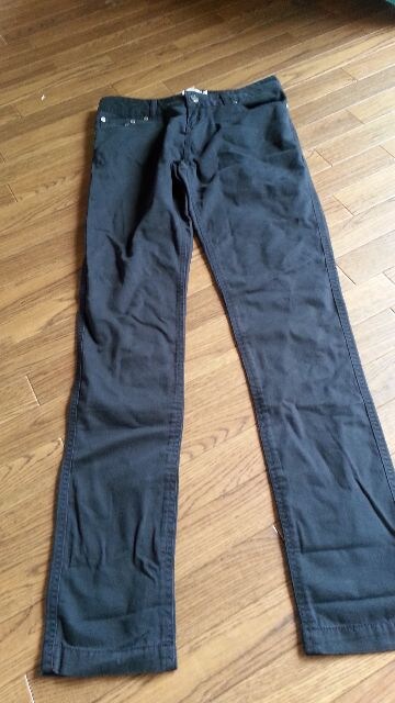 ロキシーroxy 古着カジュアル綿パンツ 黒 1 160 64a 新品 中古のオークション モバオク ロキシーroxy 古着カジュアル綿パンツ 黒 1 160 64a 新品 中古のオークション モバオク