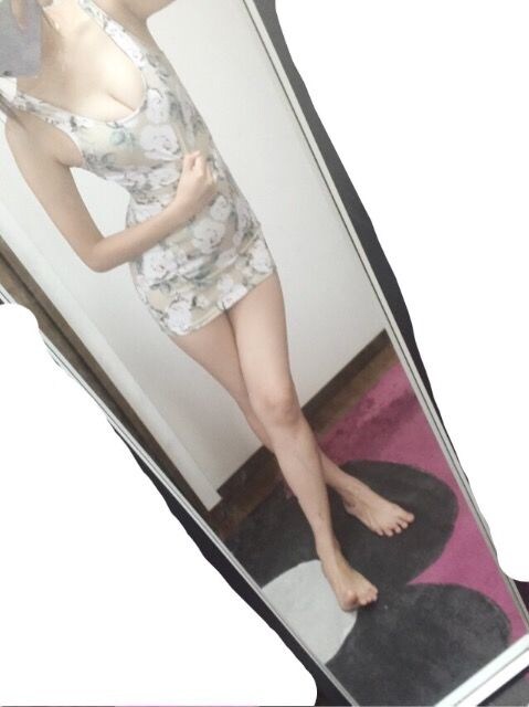 リップサービス 花柄ボディコンワンピ 新品 中古のオークション モバオク