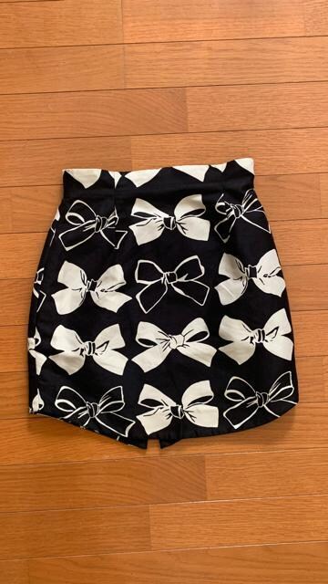 dazzlin ダズリン リボン柄 タイトスカート ミニスカート リボン 黒 ブラック S | ダズリン/DazzliN | 新品・中古のオークション モバオク | 【No.525201069】 dazzlin ダズリン リボン柄 タイトスカート ミニスカート リボン 黒 ブラック S | ダズリン/DazzliN | 新品・中古のオークション モバオク | 【No.525201069】