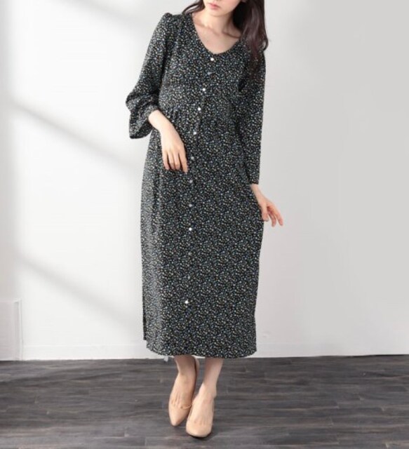 Wego 7分袖ガウンワンピース ブラック花柄 女性ファッション 新品 中古のオークション モバオク Wego 7分袖ガウンワンピース ブラック花柄 女性ファッション 新品 中古のオークション モバオク