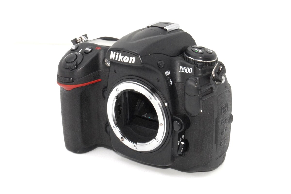 耐久性と高級感を兼ね備えた名機♪Nikon D300 ボディ | 家電/AV | 新品 耐久性と高級感を兼ね備えた名機♪Nikon D300 ボディ | 家電/AV | 新品