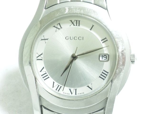 8423 Gucciグッチ 定価15万円位一番人気の5500mメンズ腕時計 新品 中古のオークション モバオク