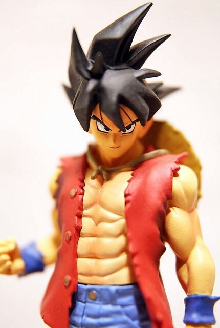 ドラゴンボール ワンピース 組立式フィギュア 孫悟空 新品 中古のオークション モバオク