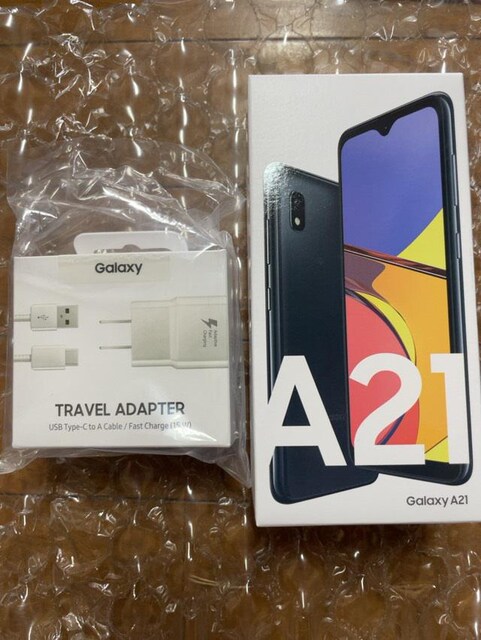 ☆新品・オマケ付き☆Galaxy A21 ブラック SCV49 ブラック SIMフリー