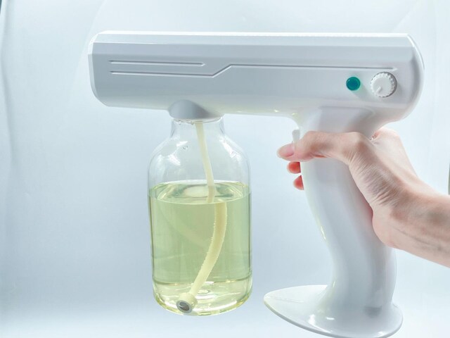 全自動霧吹きスプレー 800mlボトル付 対策uvライトでw除菌 ヘルス ビューティー 新品 中古のオークション モバオク No 全自動霧吹きスプレー 800mlボトル付 対策uvライトでw除菌 ヘルス ビューティー 新品 中古のオークション モバオク No