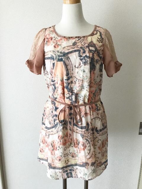 Axes Femme ベルト付きワンピース 花柄 サイズ M 新品 中古のオークション モバオク Axes Femme ベルト付きワンピース 花柄 サイズ M 新品 中古のオークション モバオク