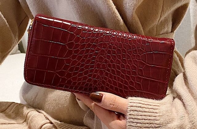 新品 クロコ調型押しラウンドファスナー長財布レッド赤レディース 新品 中古のオークション モバオク