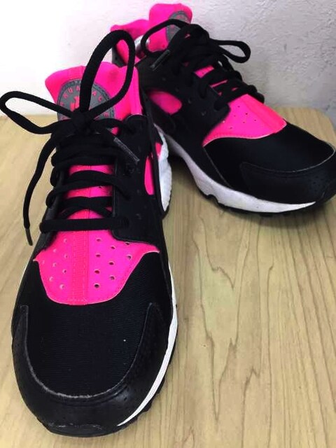 Nike ナイキ Wmns Air Huarache Run エアハラチスニーカー 女性ファッション 新品 中古のオークション モバオク No