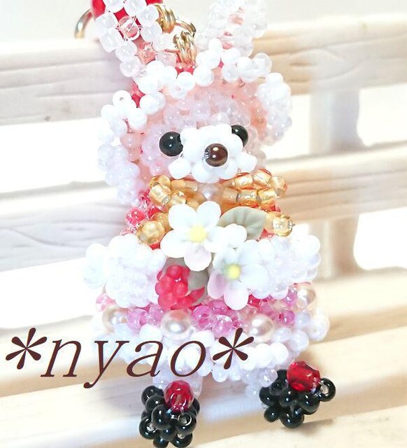 ハンドメイド うさぎちゃんストラップ 木苺と白い小花のブーケ 新品 中古のオークション モバオク ハンドメイド うさぎちゃんストラップ 木苺と白い小花のブーケ 新品 中古のオークション モバオク
