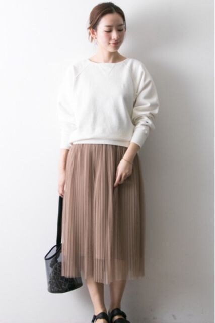Urban Research プリーツチュールスカート 新品 中古のオークション モバオク Urban Research プリーツチュールスカート 新品 中古のオークション モバオク
