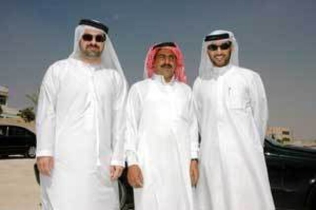 実物 Uae直輸入 アラブ民族衣装カンドーラ 純綿白 イスラム ホビー 新品 中古のオークション モバオク 実物 Uae直輸入 アラブ民族衣装カンドーラ 純綿白 イスラム ホビー 新品 中古のオークション モバオク