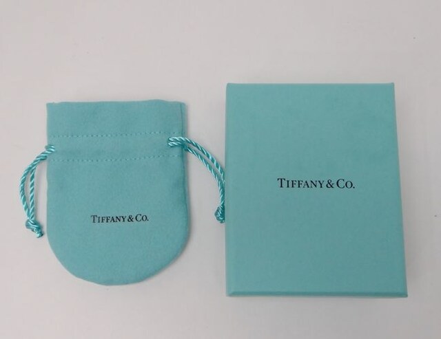 ティファニー リターントゥ ラウンドハートチャーム ネックレス Sv925 ティファニーブルー 送料無料 ティファニー Tiffany Co 新品 中古のオークション モバオク ティファニー リターントゥ ラウンドハートチャーム ネックレス Sv925 ティファニーブルー 送料無料 ティファニー Tiffany Co 新品 中古のオークション モバオク