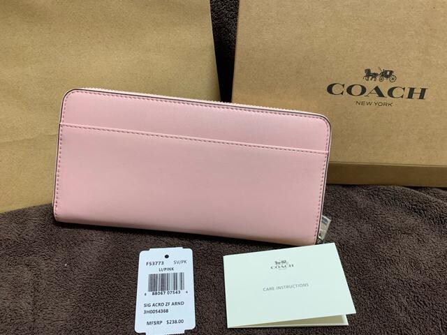 正規品 Coach スヌーピー長財布 ピンク コーチ Coach 新品 中古のオークション モバオク No