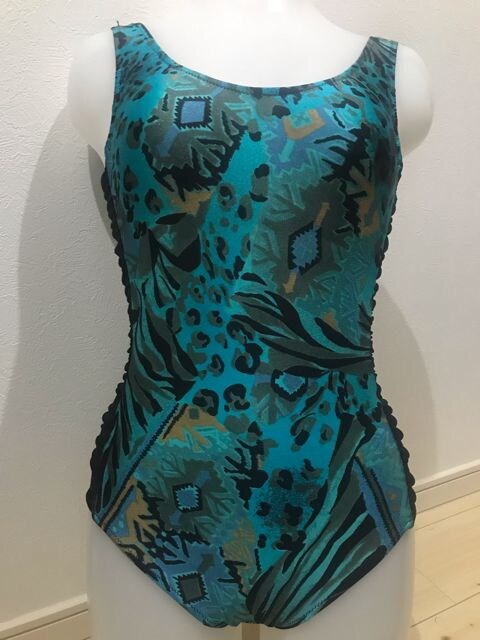ワンピースの水着中古品 女性ファッション 新品 中古のオークション モバオク