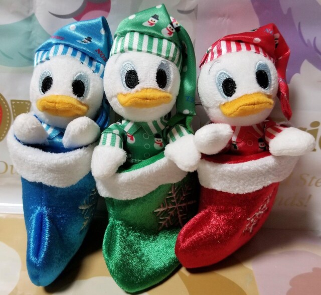 Tdl ヒューイ デューイ ルーイ ぬいぐるみバッジ ディズニークリスマス 16 おもちゃ 新品 中古のオークション モバオク