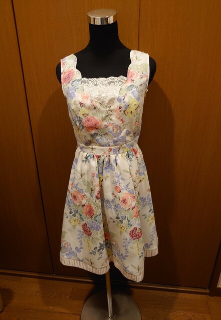 L Est Rose ワンピース 赤バラ レストローズ L Est Rose 新品 中古のオークション モバオク L Est Rose ワンピース 赤バラ レストローズ L Est Rose 新品 中古のオークション モバオク