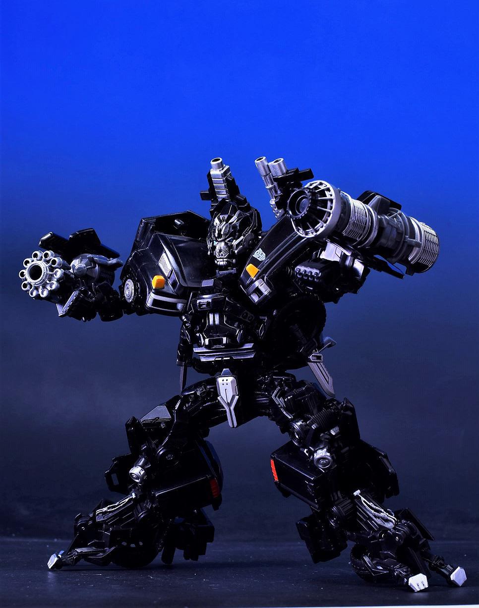 中古 トランスフォーマーSS-15アイアンハイド&アップグレードパーツ 中古 トランスフォーマーSS-15アイアンハイド&アップグレードパーツ