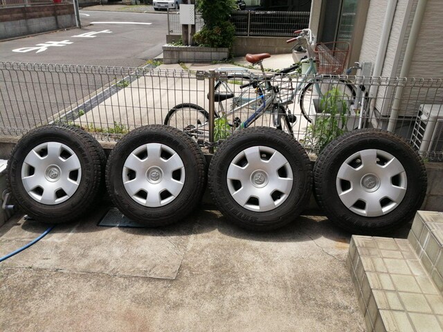 トヨタハイエースレジアスエース純正スチール鉄チンホイールマッド系ラジアルタイヤホイールキャップカバー 自動車 バイク 新品 中古のオークション モバオク No