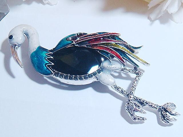 新品 片足立ちの綺麗な羽の鳥ブローチ 大き目 女性アクセサリー 時計 新品 中古のオークション モバオク No 新品 片足立ちの綺麗な羽の鳥ブローチ 大き目 女性アクセサリー 時計 新品 中古のオークション モバオク No