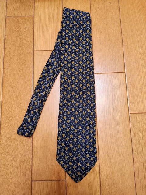 KRIZIAUOMO クリッツィアウォモ ネクタイ | 男性ファッション | 新品・中古のオークション モバオク | 【No.523627686】 KRIZIAUOMO クリッツィアウォモ ネクタイ | 男性ファッション | 新品・中古のオークション モバオク | 【No.523627686】