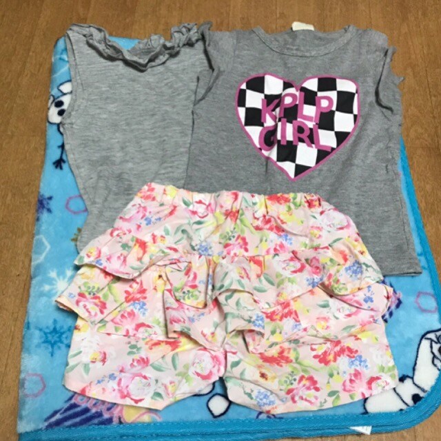夏服 3点まとめ売り 女の子 100 キッズ ベビー 新品 中古のオークション モバオク 夏服 3点まとめ売り 女の子 100 キッズ ベビー 新品 中古のオークション モバオク