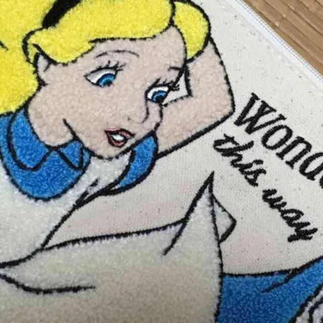 ディズニー 不思議の国のアリス柄サガラ刺繍ポーチ アリス アニメ コミック キャラクター 新品 中古のオークション モバオク ディズニー 不思議の国のアリス柄サガラ刺繍ポーチ アリス アニメ コミック キャラクター 新品 中古のオークション モバオク