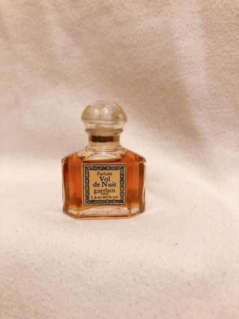 Guerlain ゲラン Vol De Nuit 夜間飛行 パルファム 7 5ml 香水 コスメ ネイル 新品 中古のオークション モバオク Guerlain ゲラン Vol De Nuit 夜間飛行 パルファム 7 5ml 香水 コスメ ネイル 新品 中古のオークション モバオク