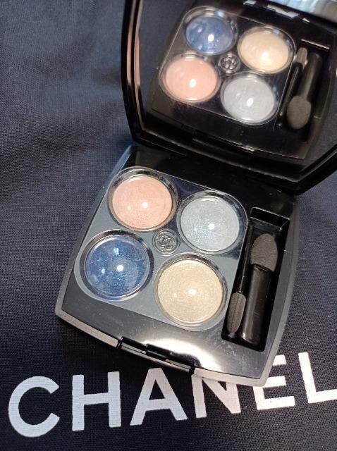CHANEL☆アイシャドウ☆78BLUENOTES☆シャネル☆美品☆ | 新品・中古のオークション モバオク CHANEL☆アイシャドウ☆78BLUENOTES☆シャネル☆美品☆ | 新品・中古のオークション モバオク