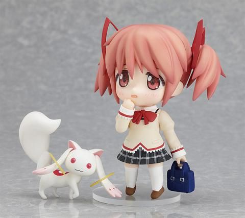 ねんどろいど　鹿目まどか　まどかマギカ　魔法少女　きゅうべえ Amazon.co.jp: ねんどろいど 魔法少女まどか☆マギカ 鹿目まどか