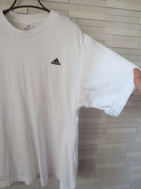 即決 Adidas メンズ半袖丸首tシャツ ワンポイントロゴ刺繍 白 M アディダス Adidas 新品 中古のオークション モバオク 即決 Adidas メンズ半袖丸首tシャツ ワンポイントロゴ刺繍 白 M アディダス Adidas 新品 中古のオークション モバオク