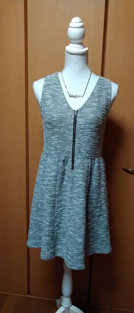 ページボーイ 美品 ラメ入り ワンピース デート シルバー ページボーイ Pageboy 新品 中古のオークション モバオク ページボーイ 美品 ラメ入り ワンピース デート シルバー ページボーイ Pageboy 新品 中古のオークション モバオク