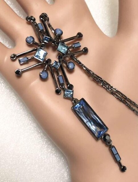 美品 GIVENCHY ジバンシー ラインストーン ビジュー ネックレス クロス
