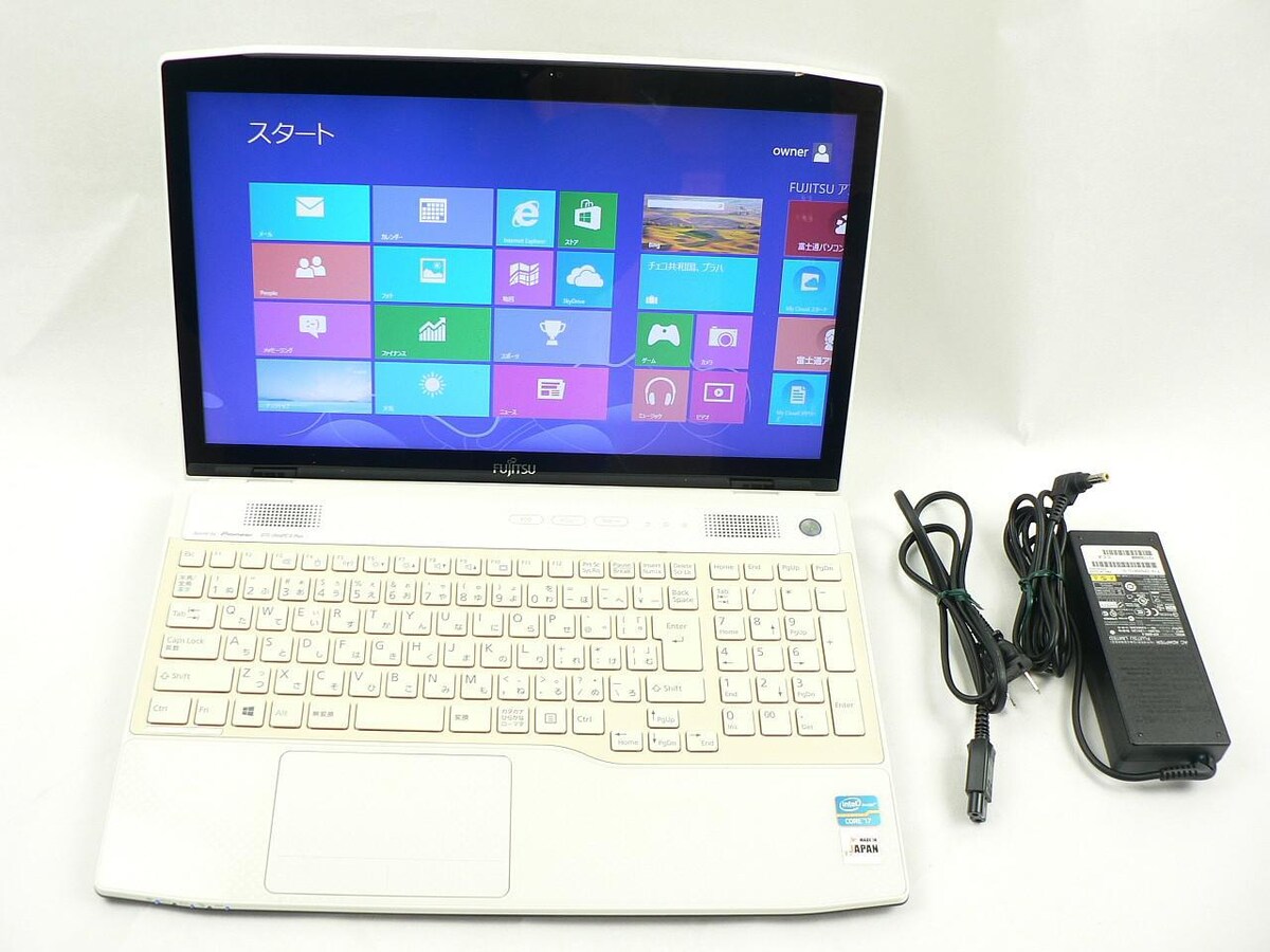 FUJITSU ノートPC◇ LIFEBOOK AH77 ◇FMVA77KWG◇ Core i7◇1TB/8GB