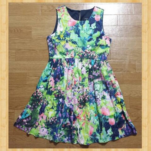 Zara ザラ カラフルワンピース M 美品 ザラ Zara 新品 中古のオークション モバオク Zara ザラ カラフルワンピース M 美品 ザラ Zara 新品 中古のオークション モバオク