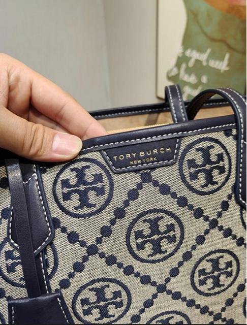 トリーバーチ TORY BURCH 83312 新品未使用 ペリー Tモノグラム 新しいプレセール 新品 BURCH トリーバーチTORY ショルダーバッグ