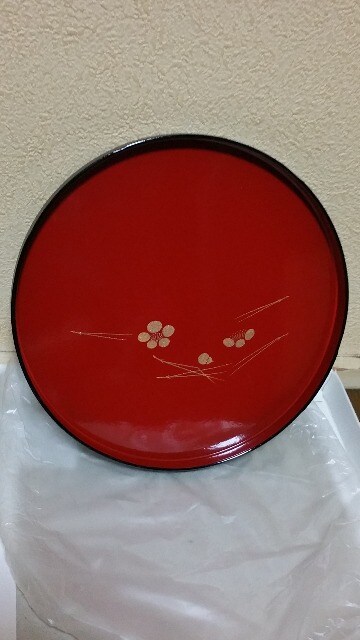 送料無料 お茶出しに最適 梅の花柄 漆塗り丸型お盆 新品 インテリア ライフ 新品 中古のオークション モバオク 送料無料 お茶出しに最適 梅の花柄 漆塗り丸型お盆 新品 インテリア ライフ 新品 中古のオークション モバオク