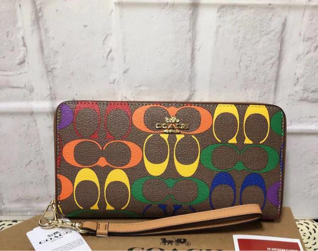高品質】 コーチ 長財布 レインボー シグネチャー 【新品】新品 COACH 高品質】 コーチ 長財布 レインボー シグネチャー 【新品】新品 COACH