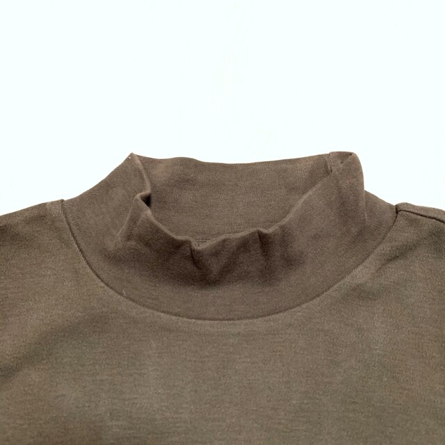 美品 ソフトタッチ ハイネックtシャツ Uniqlo メンズm カーキ 男性ファッション 新品 中古のオークション モバオク 美品 ソフトタッチ ハイネックtシャツ Uniqlo メンズm カーキ 男性ファッション 新品 中古のオークション モバオク